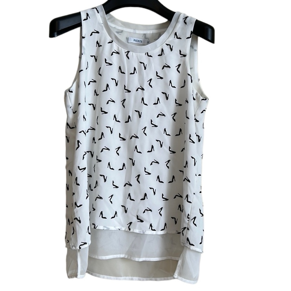 Ricki’s‎ women’s sleeveless top size small shoe lover
